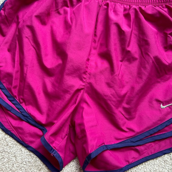 Nike dri-fit shorts, magenta pink, size medium - Picture 6 of 6